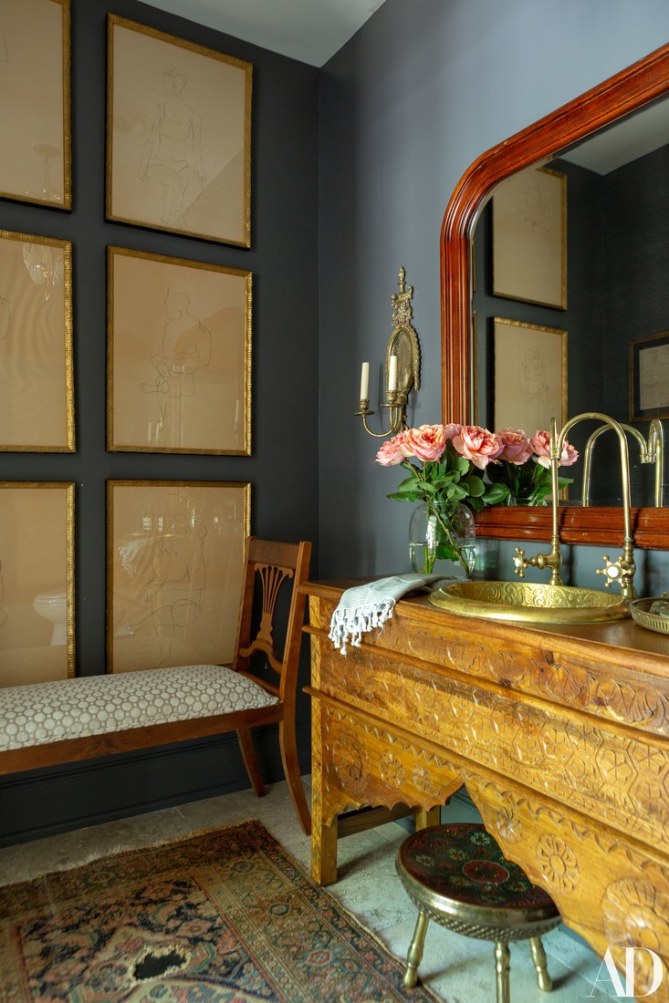 LILY ALDRIGE- BATHROOM